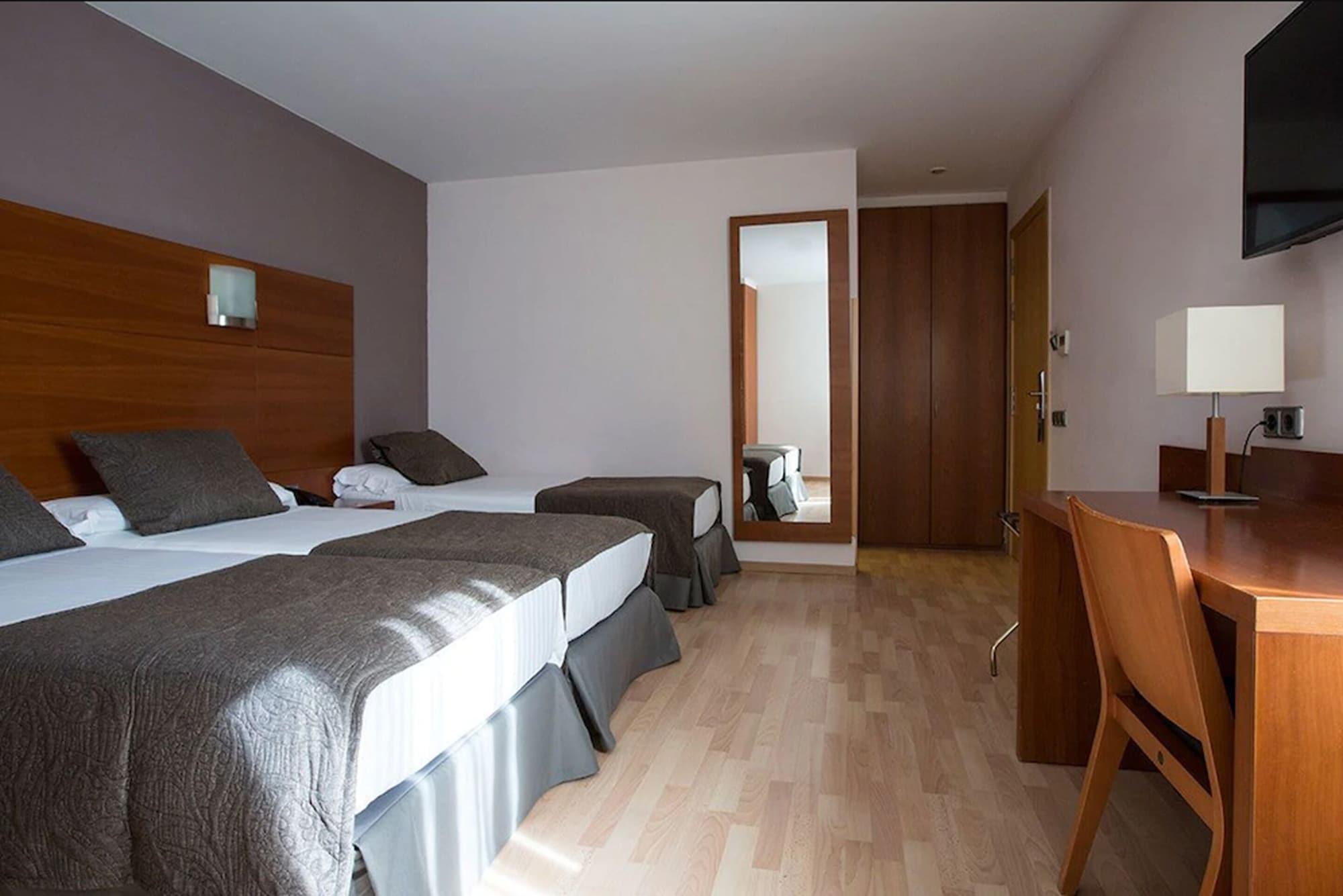 Hotel Via Augusta Барселона Екстериор снимка