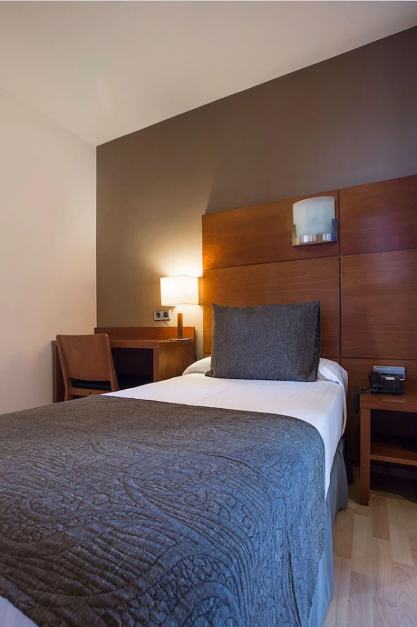 Hotel Via Augusta Барселона Екстериор снимка