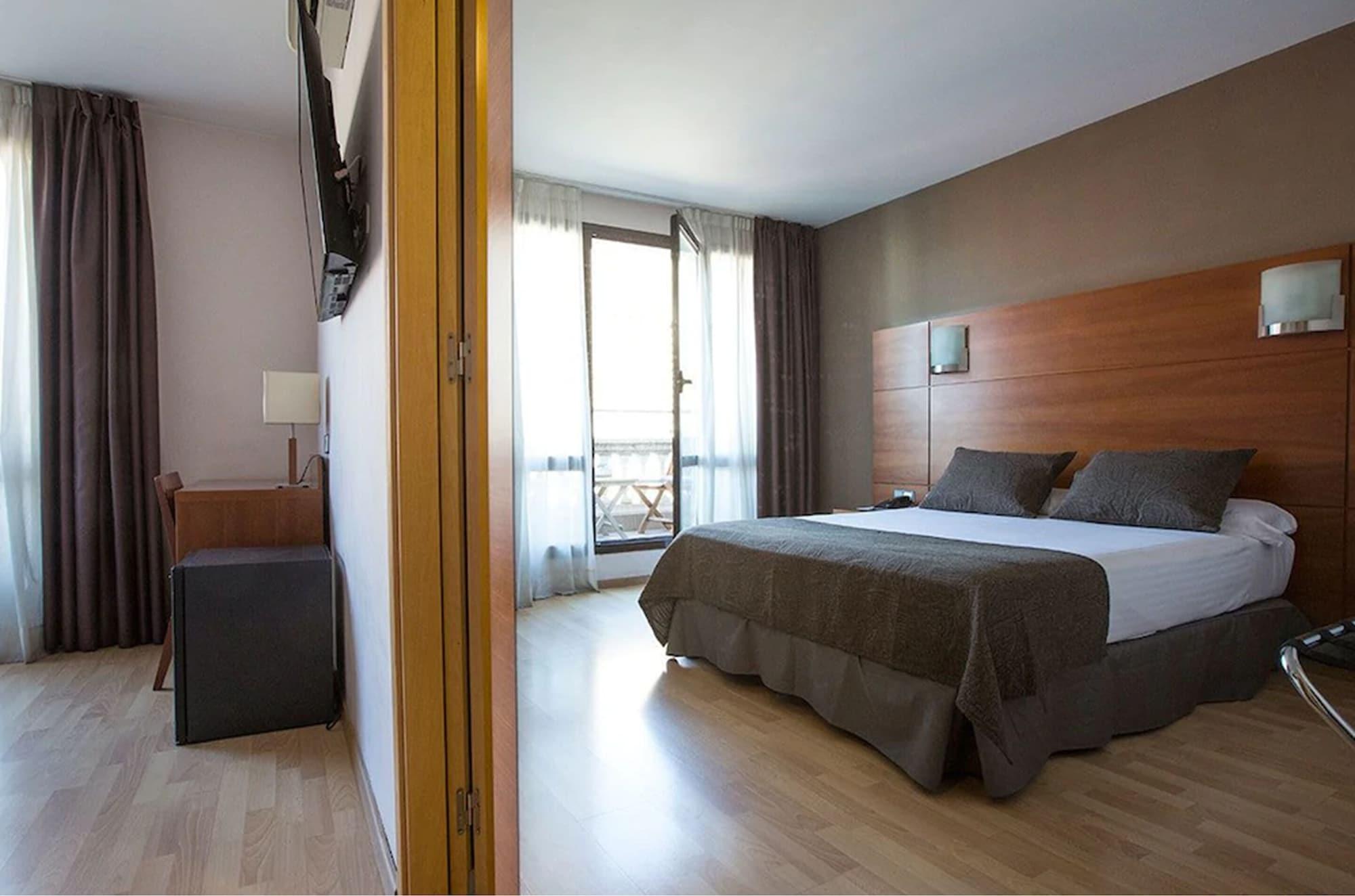 Hotel Via Augusta Барселона Екстериор снимка