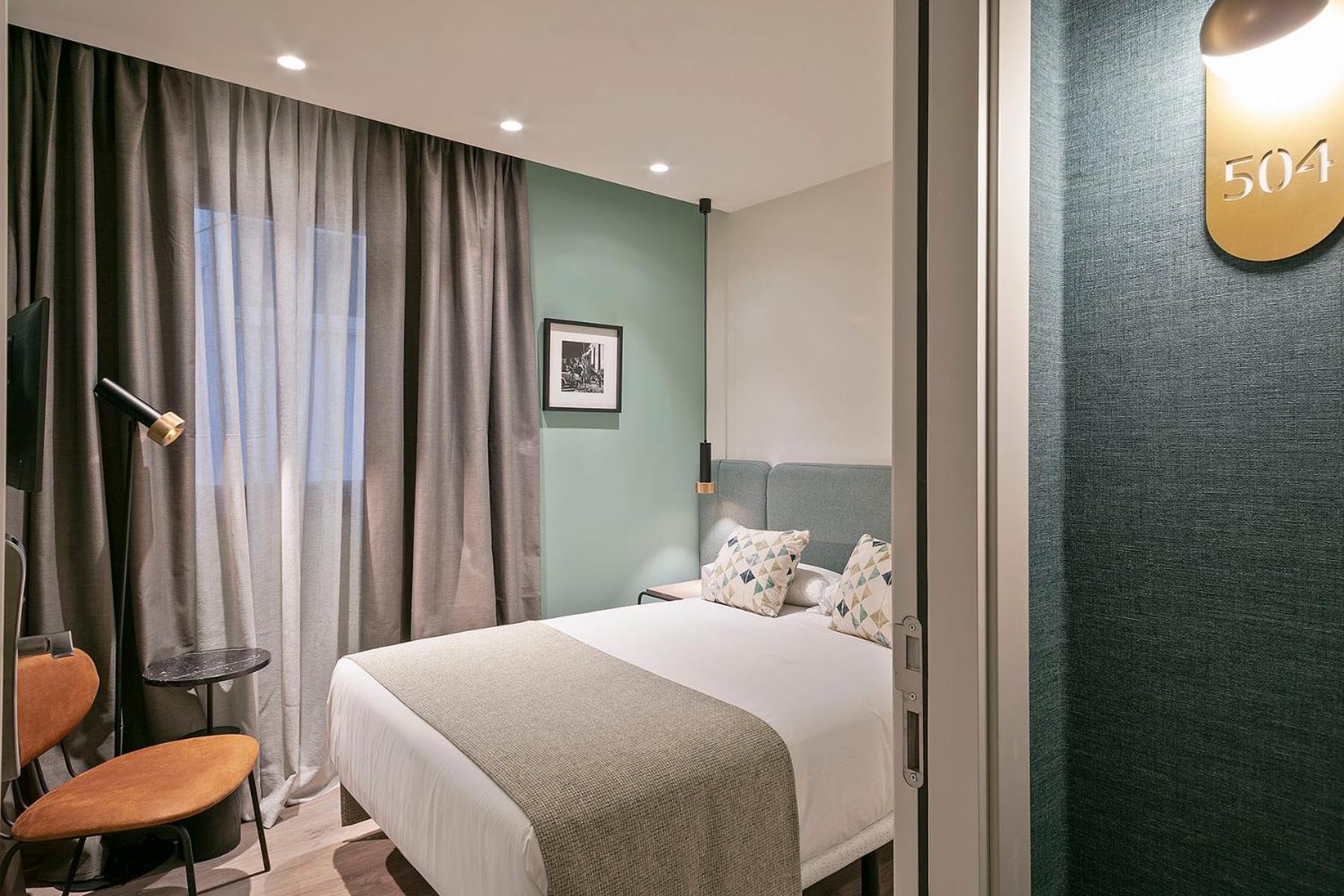 Hotel Via Augusta Барселона Екстериор снимка