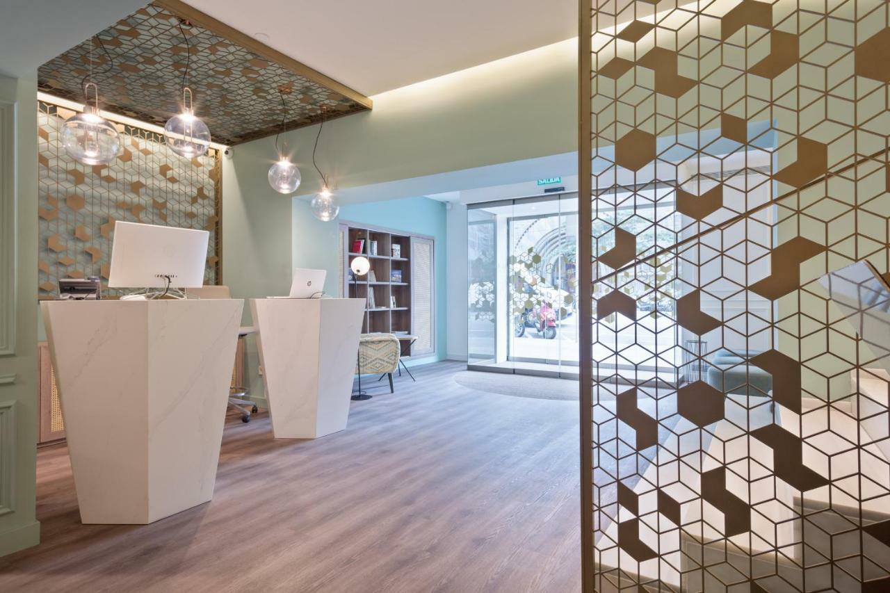 Hotel Via Augusta Барселона Екстериор снимка