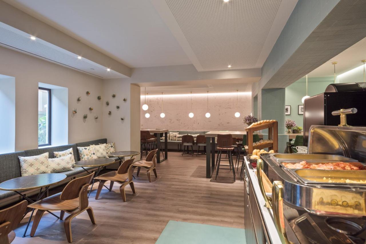 Hotel Via Augusta Барселона Екстериор снимка
