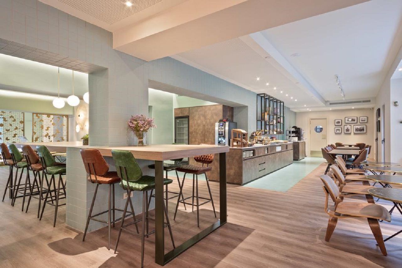 Hotel Via Augusta Барселона Екстериор снимка